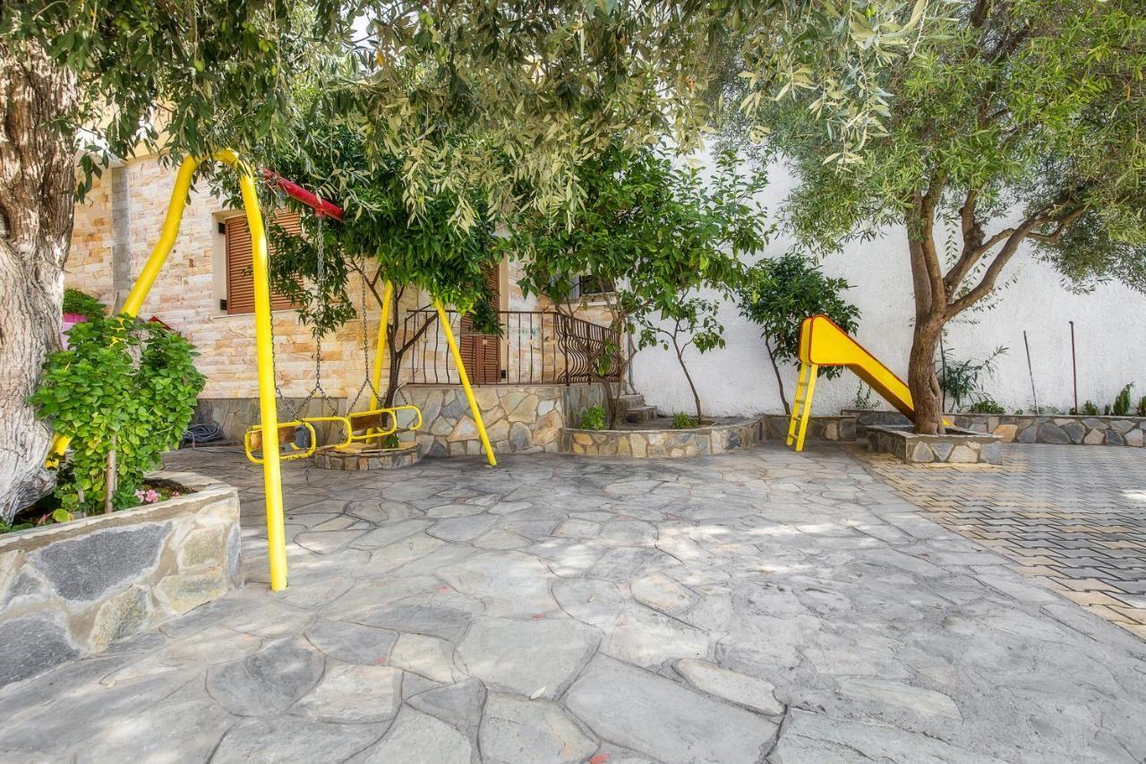 Laskarina Onar Studios Potos Exteriér fotografie